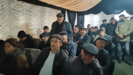 Qaraməmmədli kənd sakinlərinin müraciətləri dinlənilib