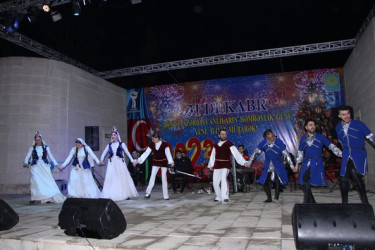 Yevlaxda möhtəşəm bayram konserti keçirildi