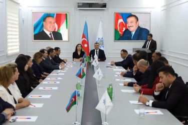 Yevlaxda 18 Oktyabr–Müstəqilliyinin Bərpası Günü münasibətilə tədbir keçirilib