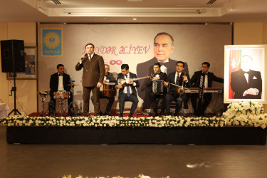 Yevlaxda Ulu Öndər Heydər Əliyevin anadan olmasının 103-cü ildönümünə həsr olunmuş tədbir keçirilib