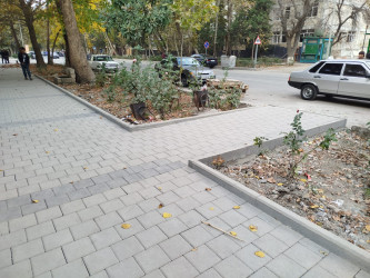 Şəhərin Nizami prospektində piyada səkiləri yenidən qurulur