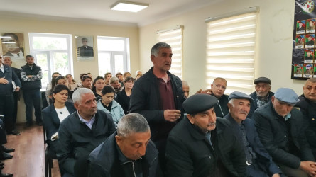 Malbinəsi kənd sakinlərinin müraciətləri dinlənilib
