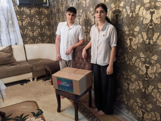 Qurban bayramı münasibətilə 18 yaşadək övladları olan şəhid ailələrinə ərzaq bağlamaları təqdim edilib
