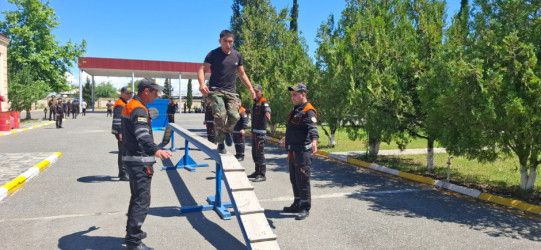 Yevlaxda "Gənc xilasedici və yanğınsöndürən" Ümumrespublika yarışlarının zona birinciliyi keçirilib