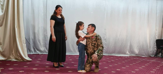 Yevlaxda 27 Sentyabr-Anım Gününə həsr olunmuş “Zəfərə gedən yolun qəhrəmanları” adlı ədəbi-bədii kompozisiya nümayiş etdirilib