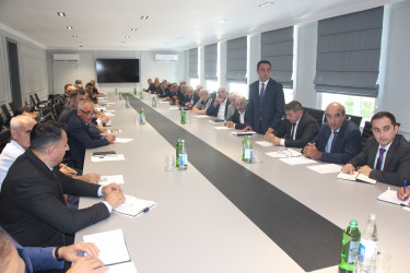 Yevlaxda kənd təsərrüfatı sahəsində görülən işlər və qarşıda duran vəzifələrə dair müşavirə keçirilmişdir