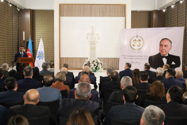 Yevlaxda Yeni Azərbaycan Partiyasının yaranmasının 33 illiyi münasibətilə tədbir keçirilib