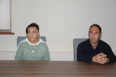 Ekologiya və təbii sərvətlər naziri Yevlaxda vətəndaşları qəbul edib