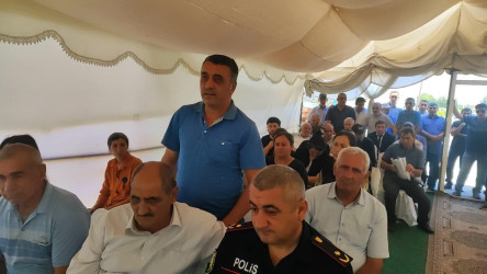 Yevlax rayonunun Kolanı kəndində növbəti səyyar qəbul keçirilib